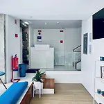 Partenope Hostel&suites * Angra do Heroísmo