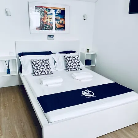 Partenope Hostel&suites