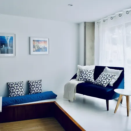 Partenope And Hostel Angra do Heroísmo