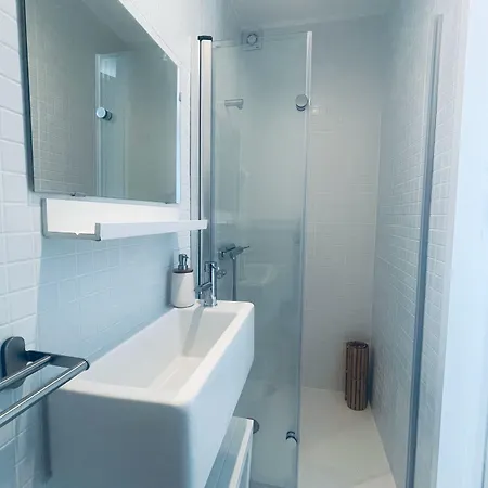 Partenope And Hostel *