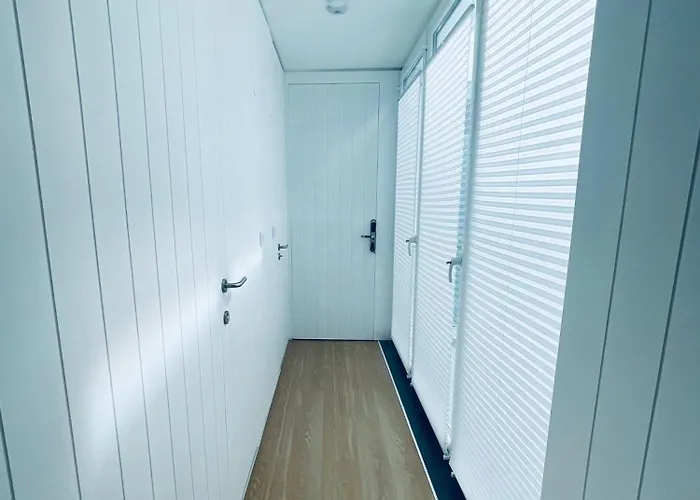 Hostel Partenope And