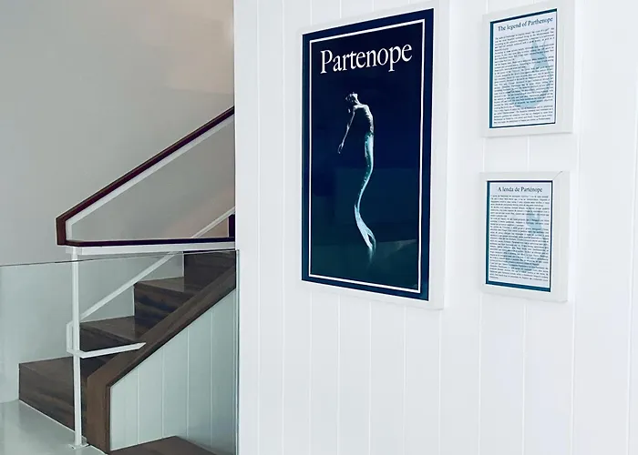 Hostel Partenope And *