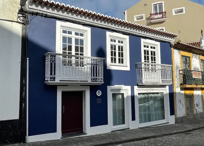 Partenope And * Angra do Heroísmo