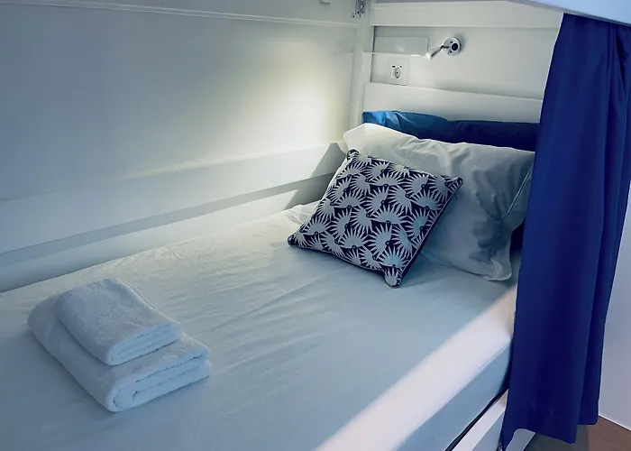 Hostel Partenope And