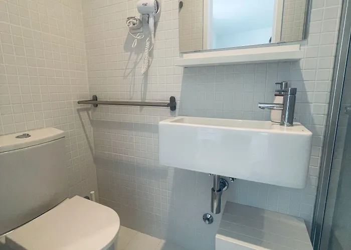 Partenope And * Angra do Heroísmo